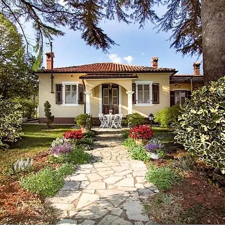 Ferienhaus Roza, Holiday House Labin Vinež